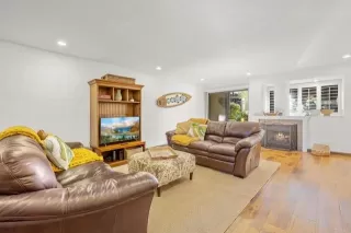 Photo #4: NDP2409884 Listing