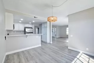 Photo #5: NDP2409910 Listing 