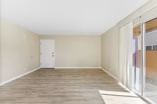 Photo #6: NDP2410114 Listing 