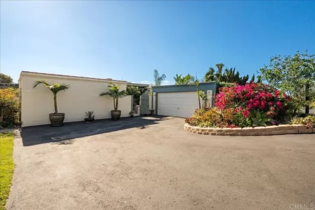 MLS: NDP2410147 Condo For Sale