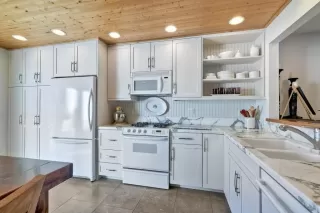 Photo #5: NDP2410198 Listing