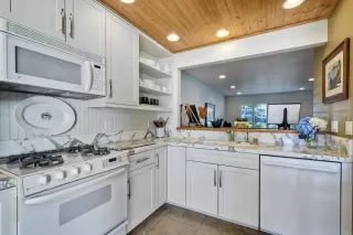 Photo #6: NDP2410198 Listing