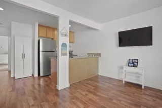 Photo #4: NDP2410244 Listing