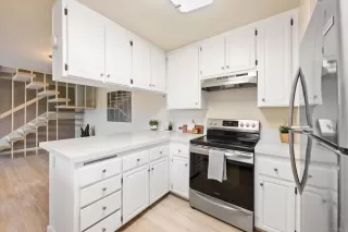 Photo #4: NDP2410318 Listing