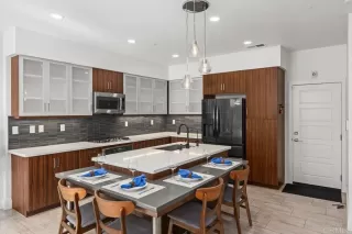 Photo #3: NDP2410378 Listing