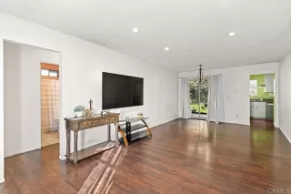 Photo #3: NDP2410406 Listing