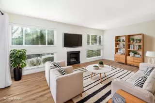 Photo #5: NDP2410458 Listing