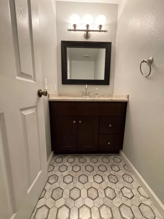 MLS: NDP2410501 Condo For Sale