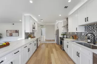 Photo #4: NDP2410538 Listing