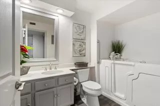 Photo #4: NDP2410562 Listing