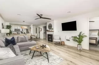 Photo #2: NDP2410575 Listing 