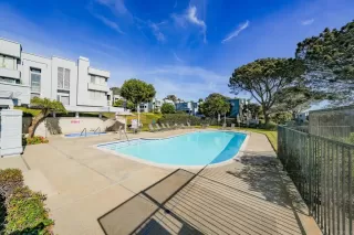 Photo #5: NDP2410710 Listing