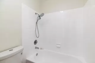 Photo #6: NDP2410776 Listing