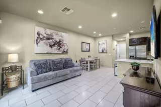 Photo #5: NDP2410777 Listing 