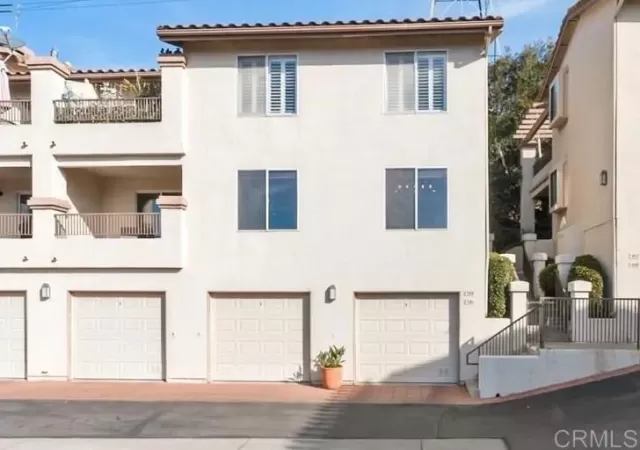 MLS: NDP2500134 Condo For Sale