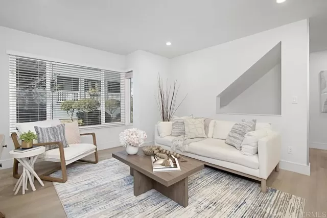 MLS: NDP2500616 Condo For Sale