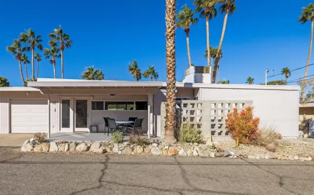 MLS: NDP2500871 Condo For Sale