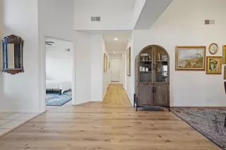 Photo #5: NDP2501138 Listing