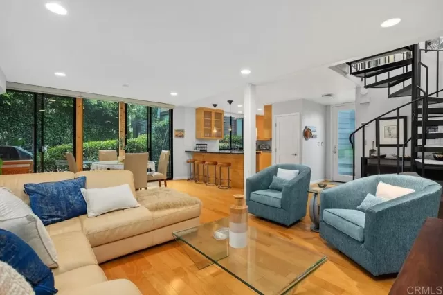 MLS: NDP2501464 Condo For Sale