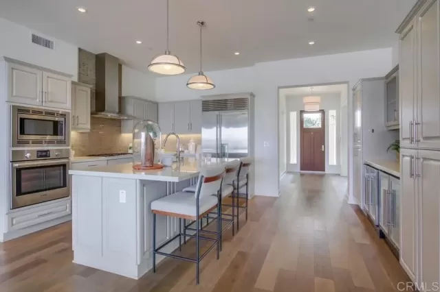 MLS: NDP2501678 Condo For Sale