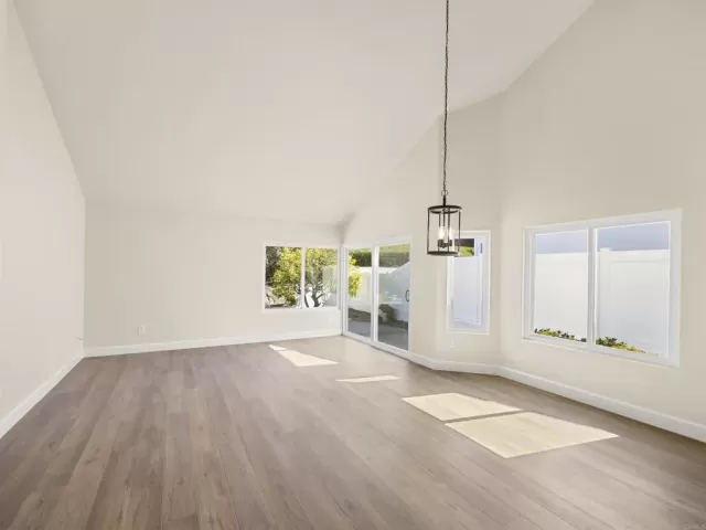 MLS: NDP2501711 Condo For Sale