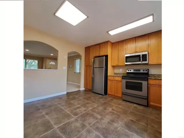 MLS: NDP2502294 Condo For Sale