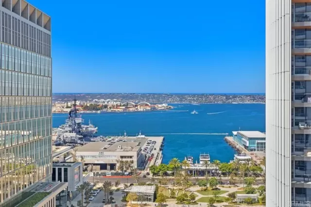 MLS: NDP2502341 Condo For Sale