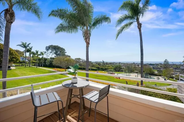 MLS: NDP2502435 Condo For Sale