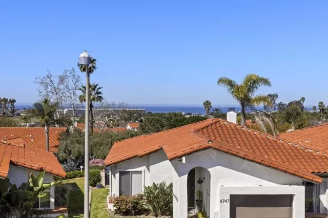 MLS: NDP2502446 Condo For Sale