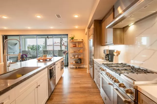 MLS: NDP2502554 Condo For Sale