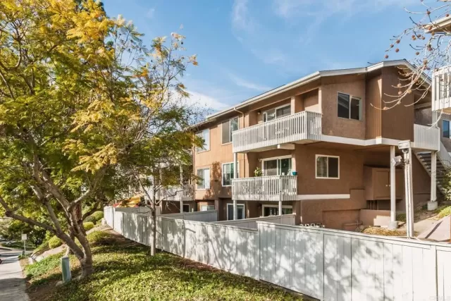 MLS: NDP2502679 Condo For Sale