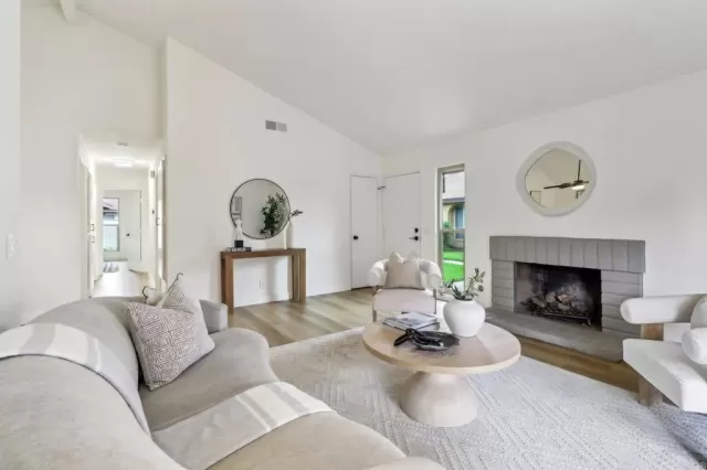 MLS: NDP2502903 Condo For Sale