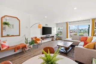 More Details about MLS # NDP2503203 : 8220 VINCETTA DRIVE UNIT 12
