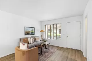 Photo #4: NDP2503282 Listing