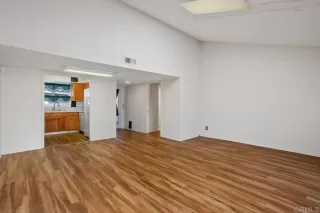 Photo #4: NDP2503535 Listing