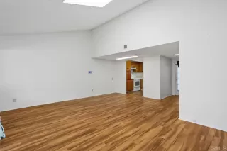 Photo #5: NDP2503535 Listing