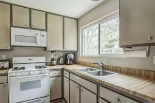 Photo #5: NDP2503782 Listing