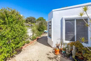 Photo #5: NDP2503835 Listing