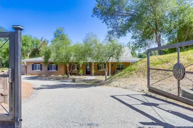 MLS: NDP2503849 Condo For Sale