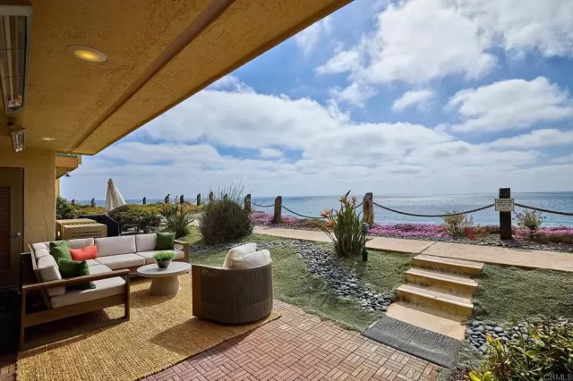 MLS: NDP2503879 Condo For Sale