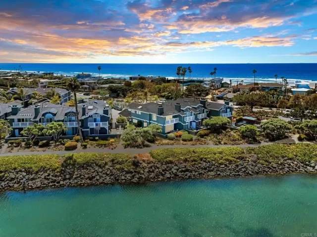 MLS: NDP2504127 Condo For Sale