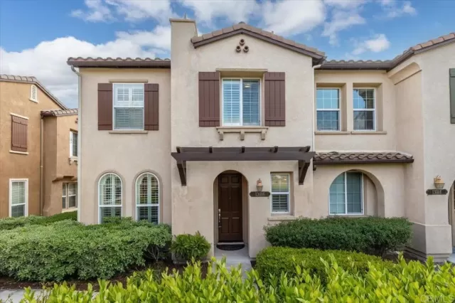 MLS: NDP2504132 Condo For Sale