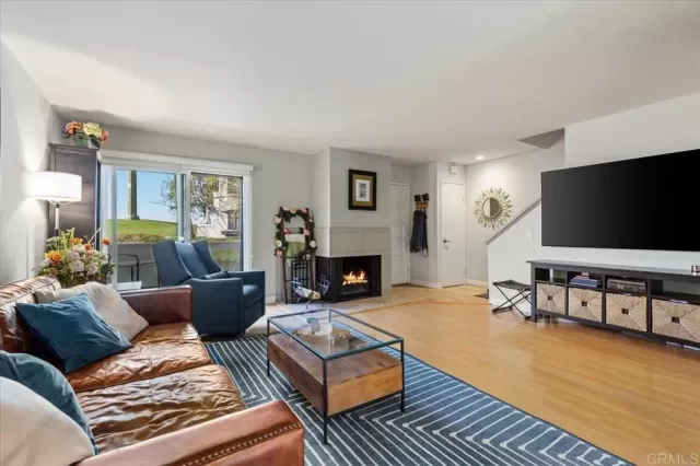 MLS: NDP2504178 Condo For Sale