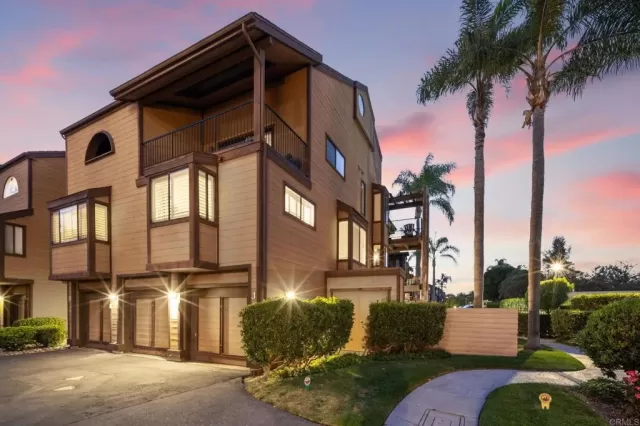 MLS: NDP2504190 Condo For Sale