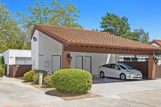 MLS: NDP2504231 Condo For Sale