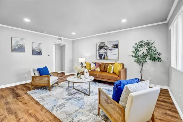 MLS: NDP2504317 Condo For Sale