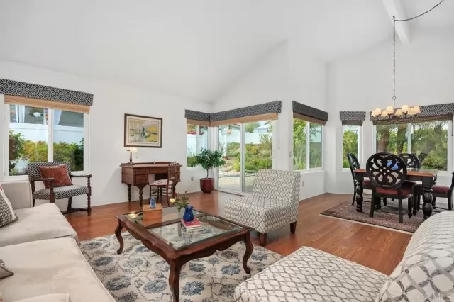 MLS: NDP2504367 Condo For Sale