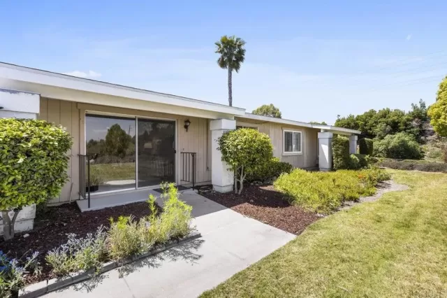 MLS: NDP2504564 Condo For Sale