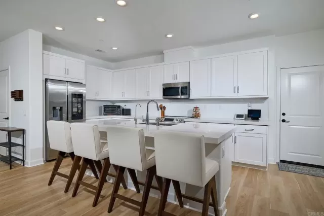 MLS: NDP2504712 Condo For Sale