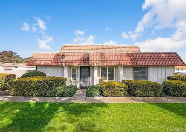 MLS: NDP2504727 Condo For Sale